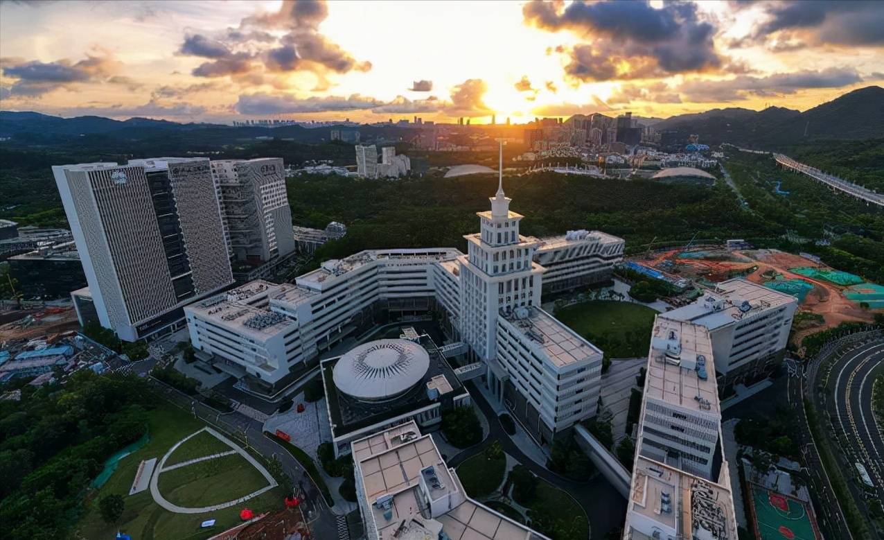 苏州大学院长教授被挖走，这次是回了老东家，学生：苏大也有今天