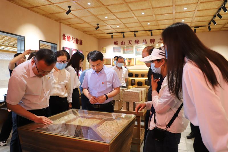 党旗凝聚力量，使命引领担当｜岐山县教体局机关主题党日走进天缘