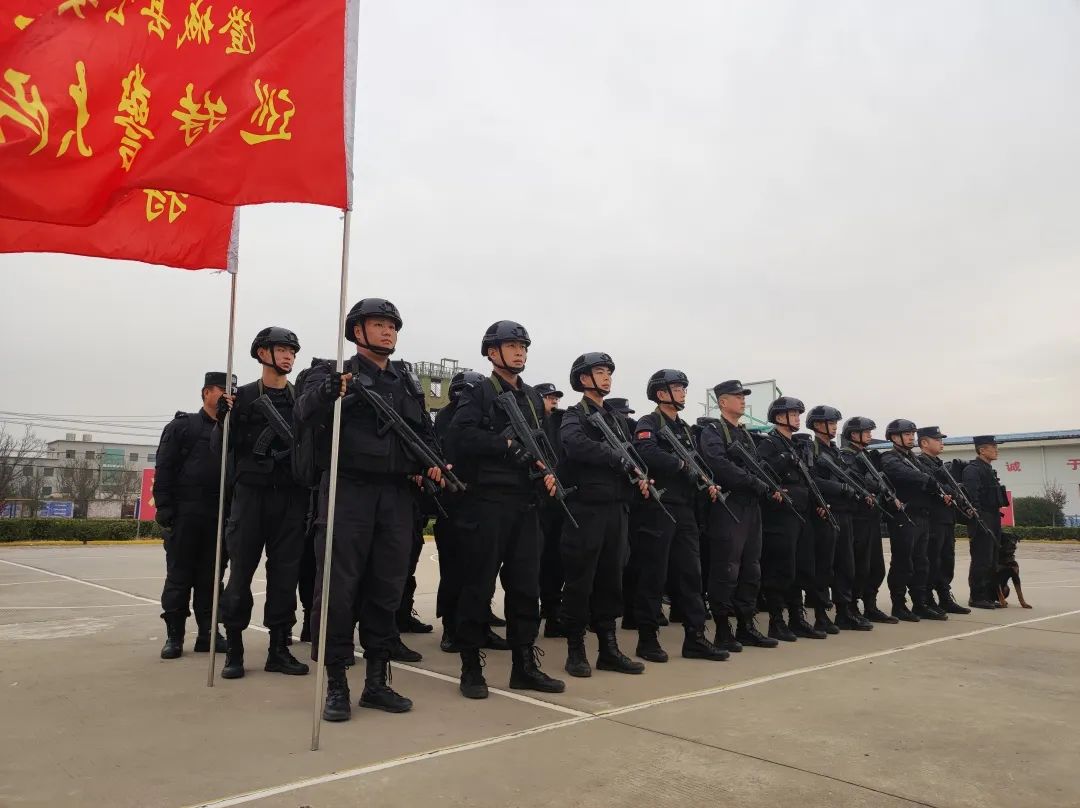 「扛旗夺杯 追赶超越」澄城公安“三步法”迅速掀起《内务条令》学习贯彻热潮