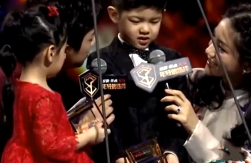 艺人“下头”行为大比拼：低级玩笑、霸凌偷窃，一个比一个离谱