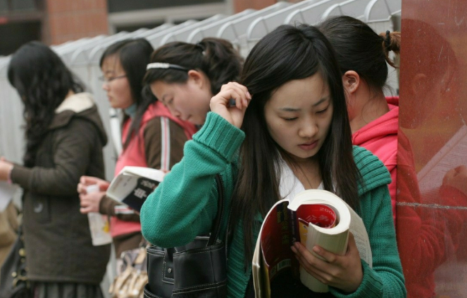 “考研别考名校”，过来人的话刺耳又现实，扎了不少考研人的心