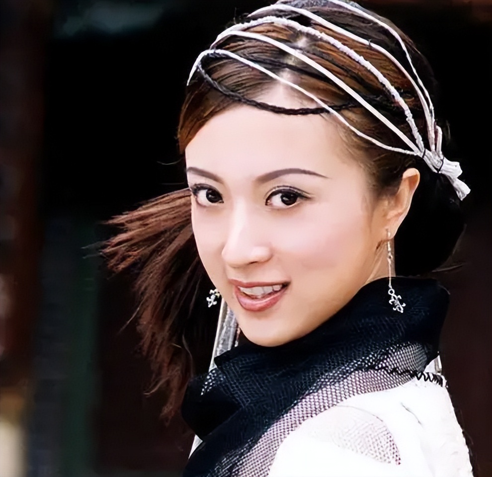 20年后再看《小李飞刀》：但凡男主丑一点，都压不住这一众美人