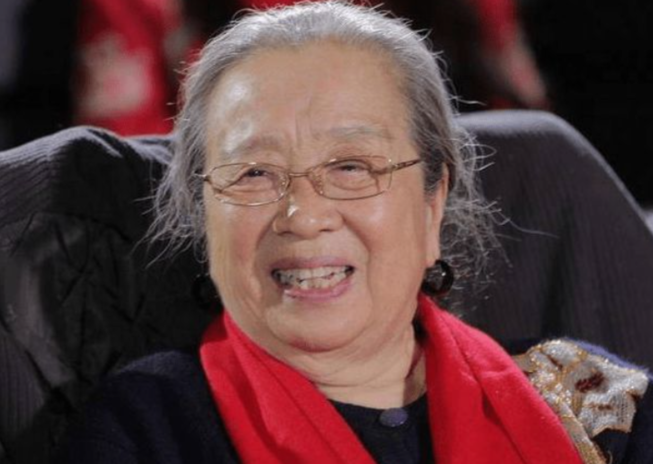 金萱奖提名：周迅宋佳抢视后，雷佳音黄轩争视帝，容嬷嬷最意外