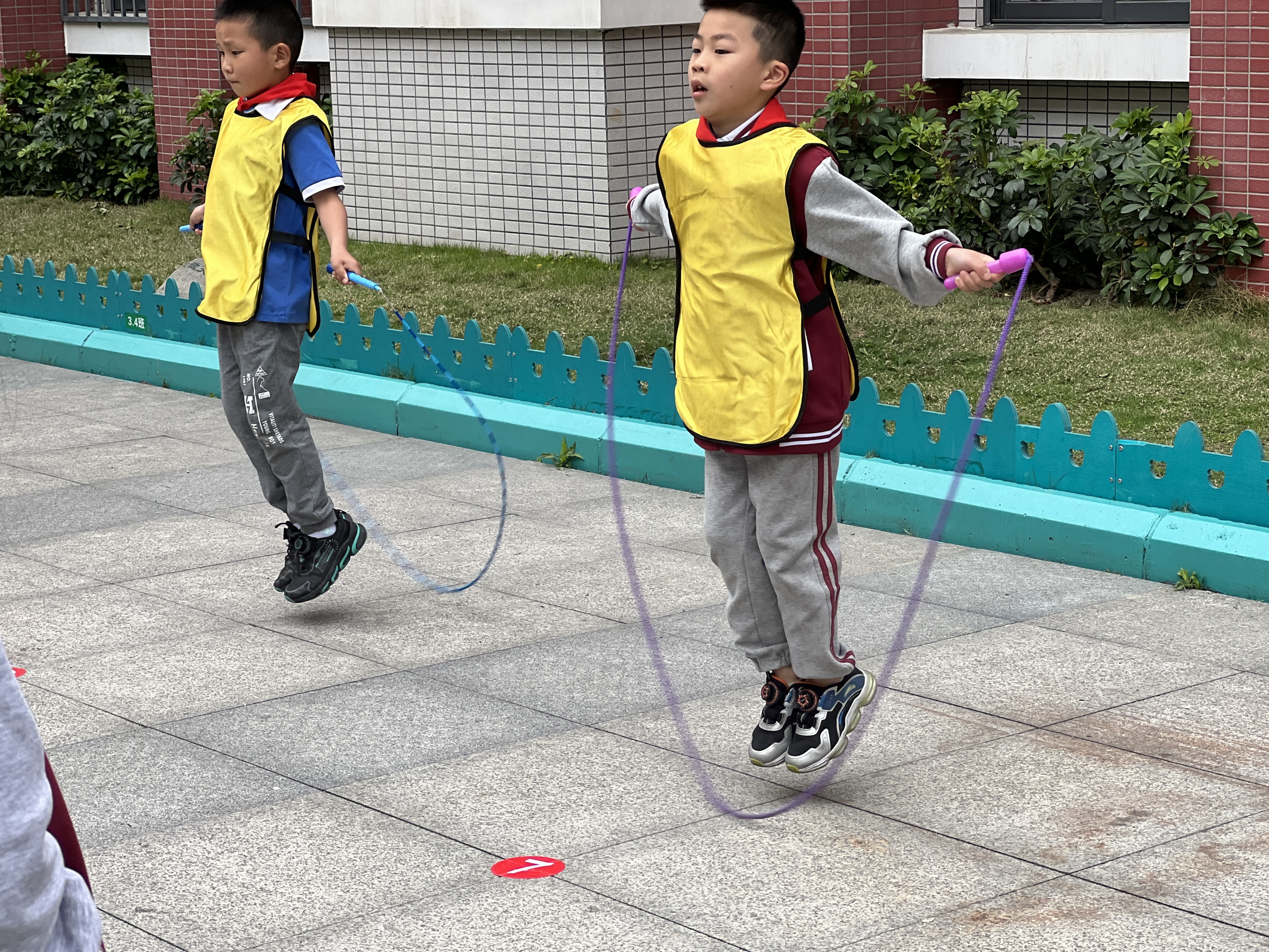 爱南区 爱运动 |记棠湖小学（南区）2022体育节趣味田径运动会