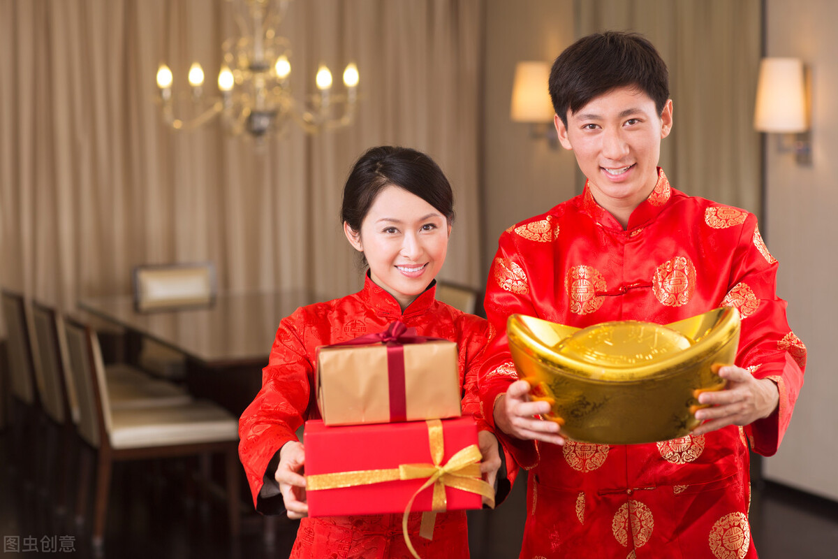 余后臣｜写给2022年：新年是最美的新娘，默默等待她的情郎