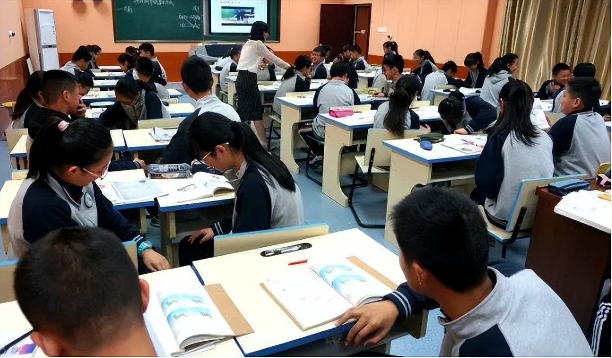 不上数学课高考却拿满分，数学怪才王圣阳，从叛逆少年逆袭成学霸