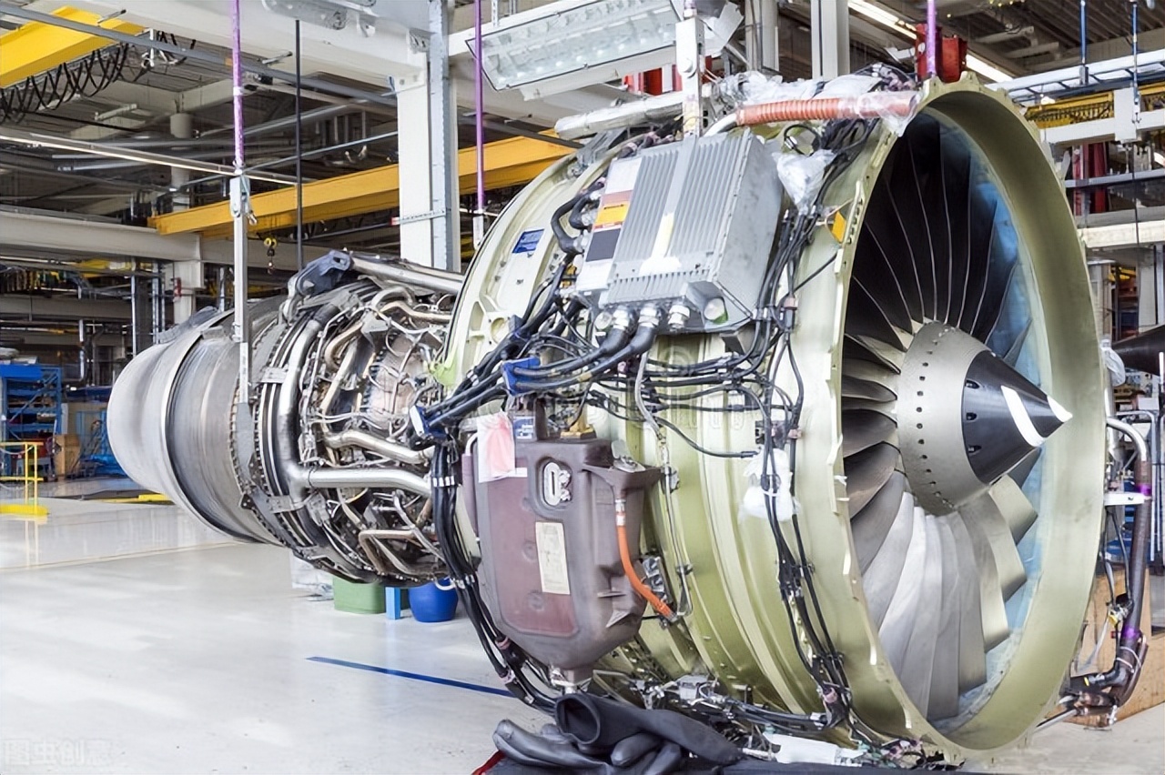 军工新材料领先者之一,公司业务持续深耕高性能碳纤维产品的研发和