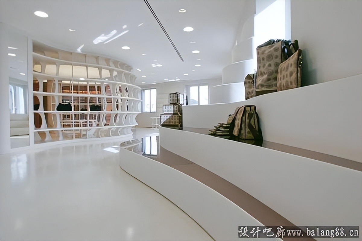 小小的店面，装修出让消费者愉悦的效果