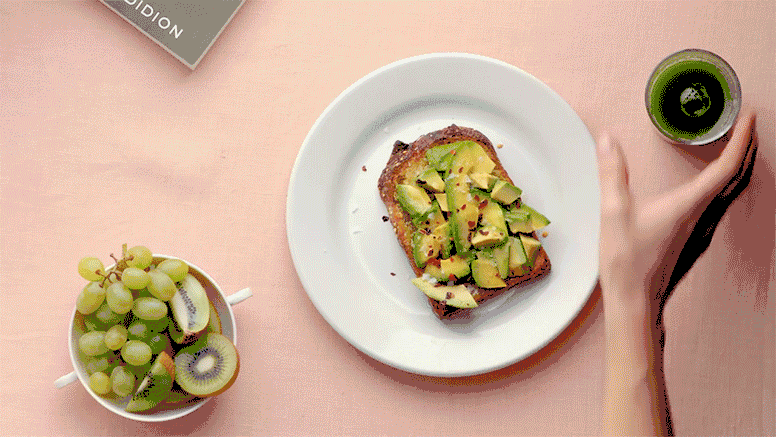 科学家推荐一个熬夜的补救方法：泡杯茶