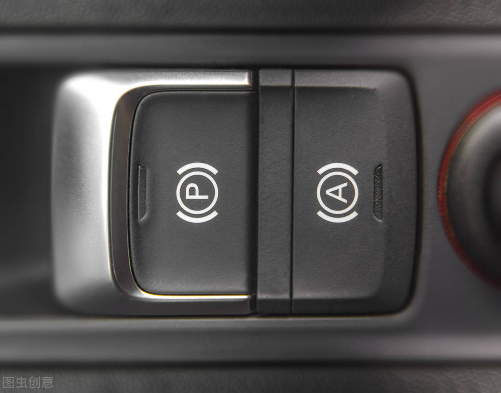 汽车“Hold”功能解析：自动驻车保持与释放机制