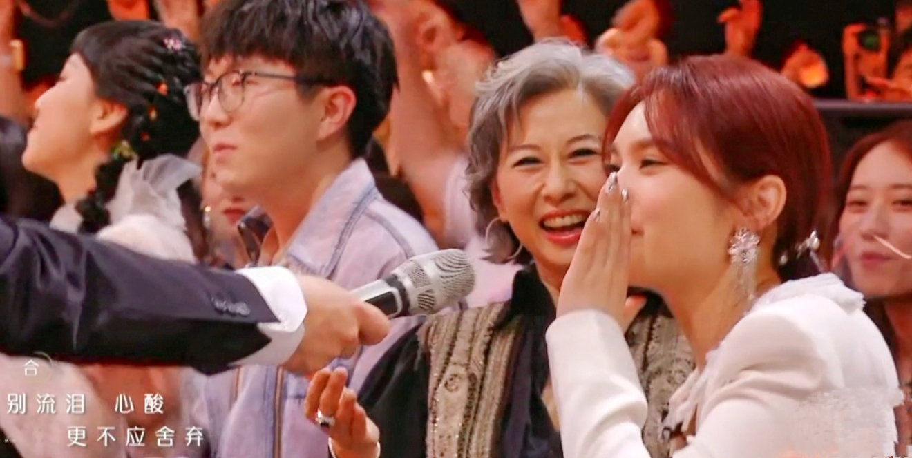 最新一期声生不息你看过了吗，最后的大合唱你有跟唱吗？