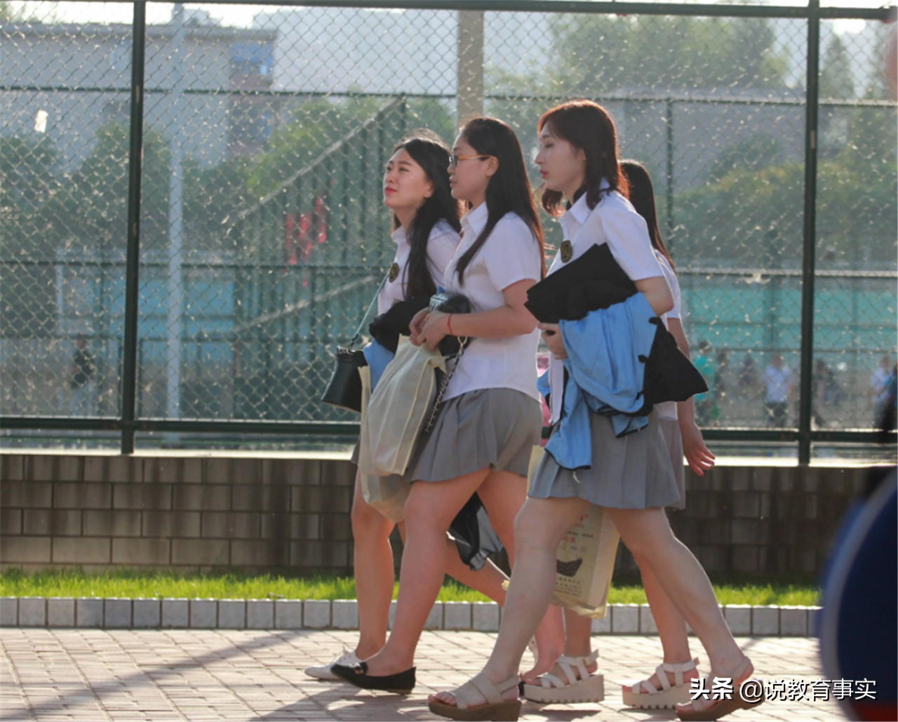 从热门沦为“天坑”的四大专业，工资不足3000元，学生要尽量远离