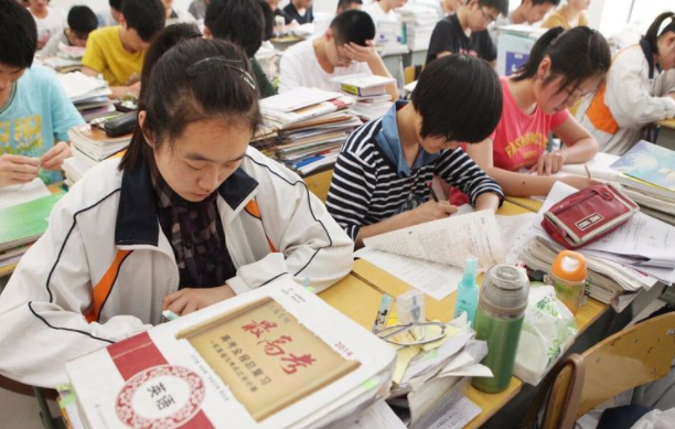 2022年高考预估，各科多少分能考985大学？家长和学生提前打算