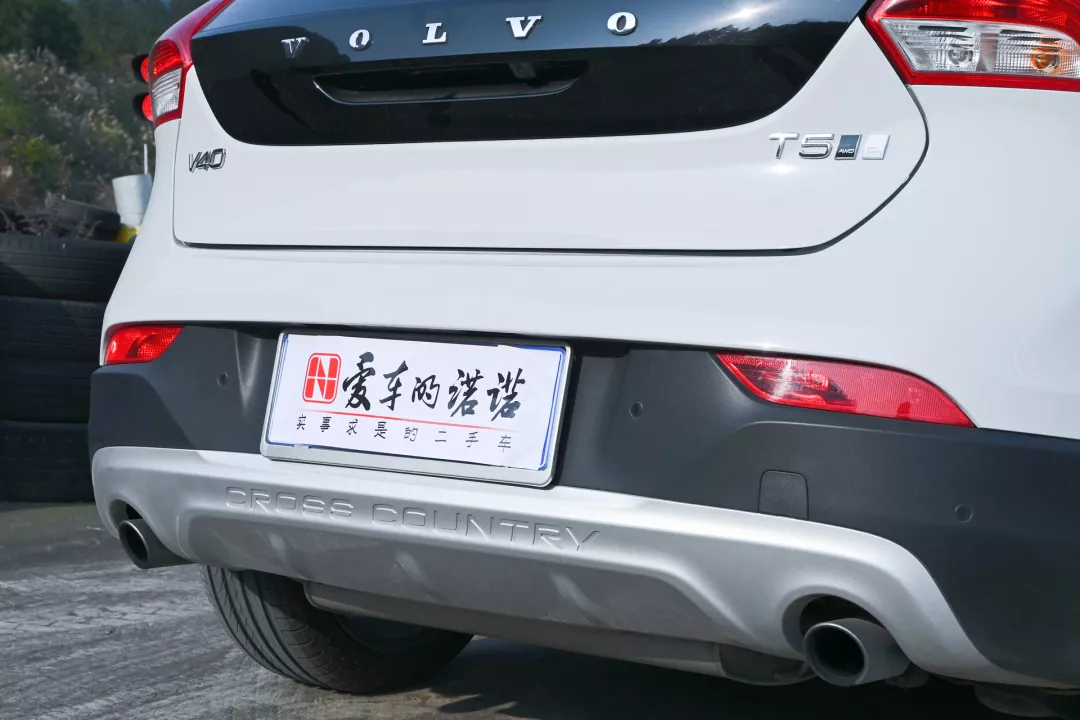 不甘平庸的另类钢炮——二手沃尔沃 V40CC