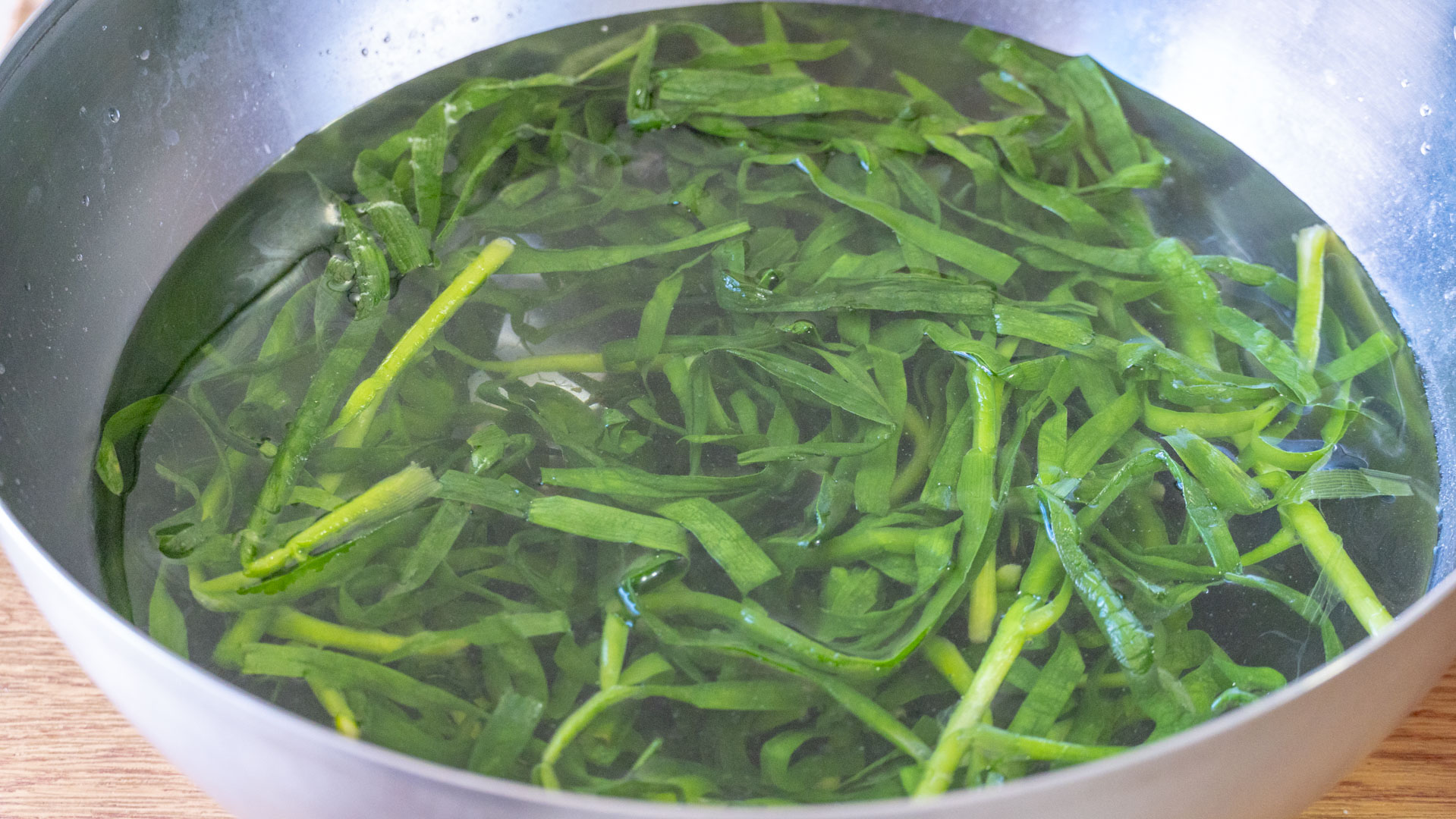 陽春3月，飲食宜“多素少肉”，建議吃6道當季菜，清淡鮮美又潤燥