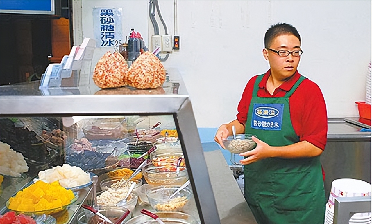 “东边不亮西边亮”，没想到6位过气明星，会用这些方式重回巅峰