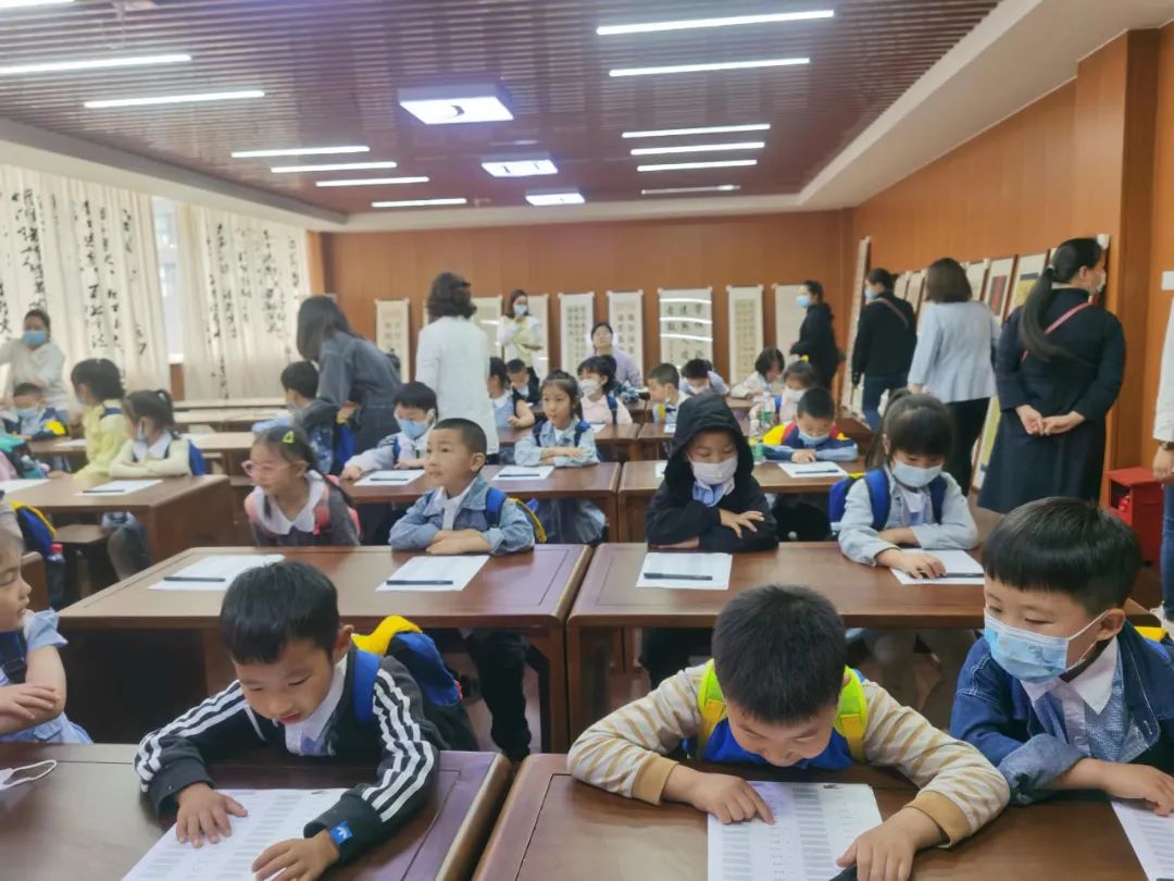 快乐衔接 共赴美好｜华阳实验小学积极认真做好科学幼小衔接活动