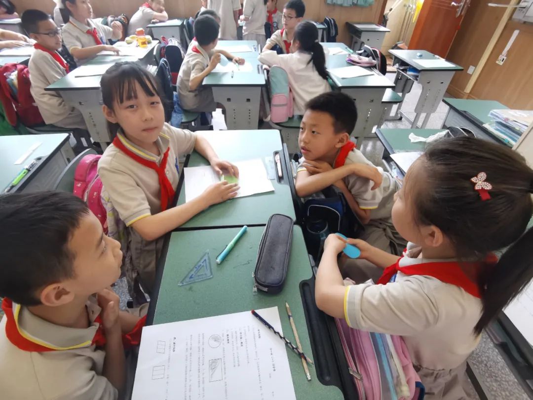 成都市双流区实验小学外国语学校举行课堂教学研讨活动