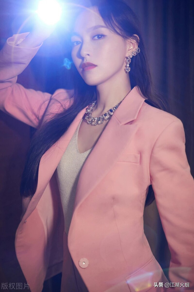 八卦：唐嫣 魏大勋 张若昀 宋祖儿 任敏 张新成 吴倩 罗晋 焦俊艳 秦岚