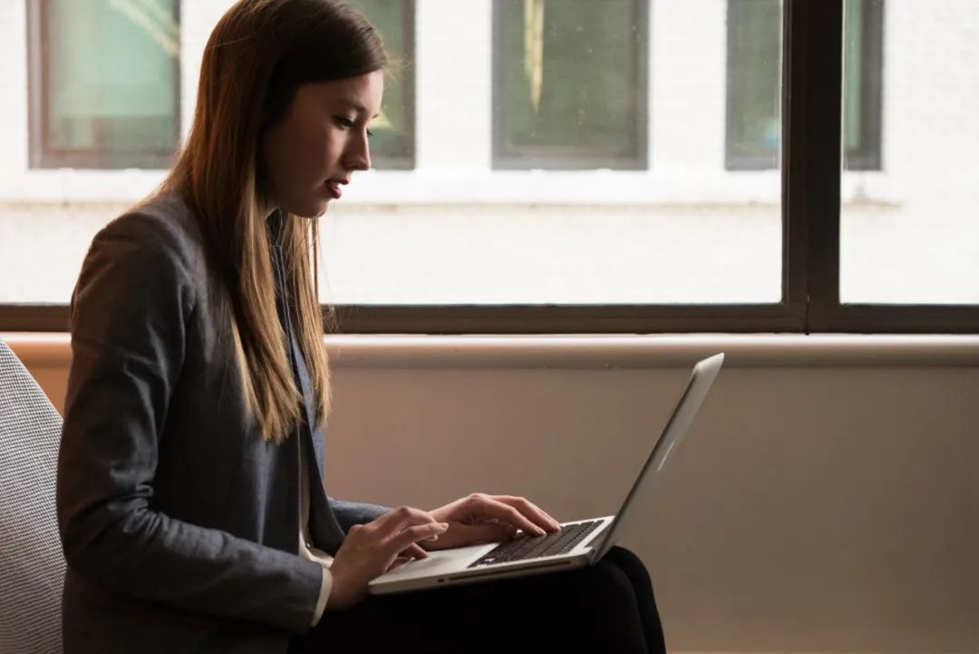 律师业务能力好有什么用，重要的是要够红