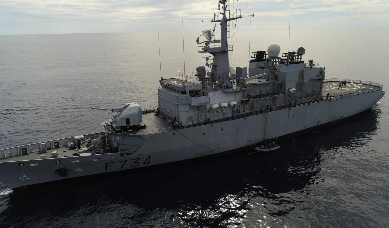 ��������׼���ý���̨��������������Ϻ�Ϩ�𣬱��Һ����ֳ�Χ��