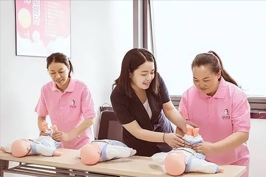 育婴师资格证书含金量有多高？育婴师报考流程是什么？