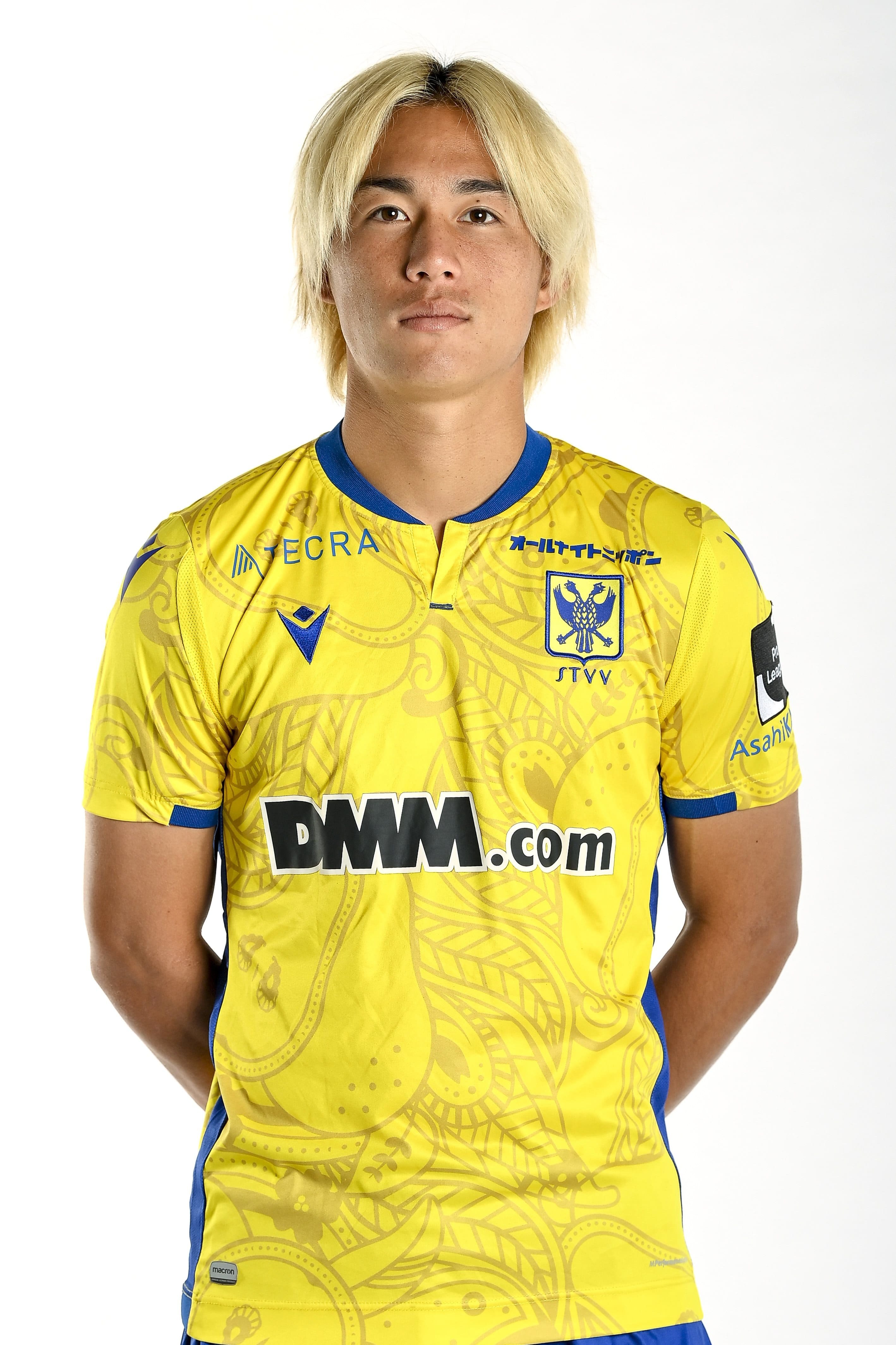 此前他籍籍无名 留洋后独造8球 25岁的他成了日本国脚 天天看点