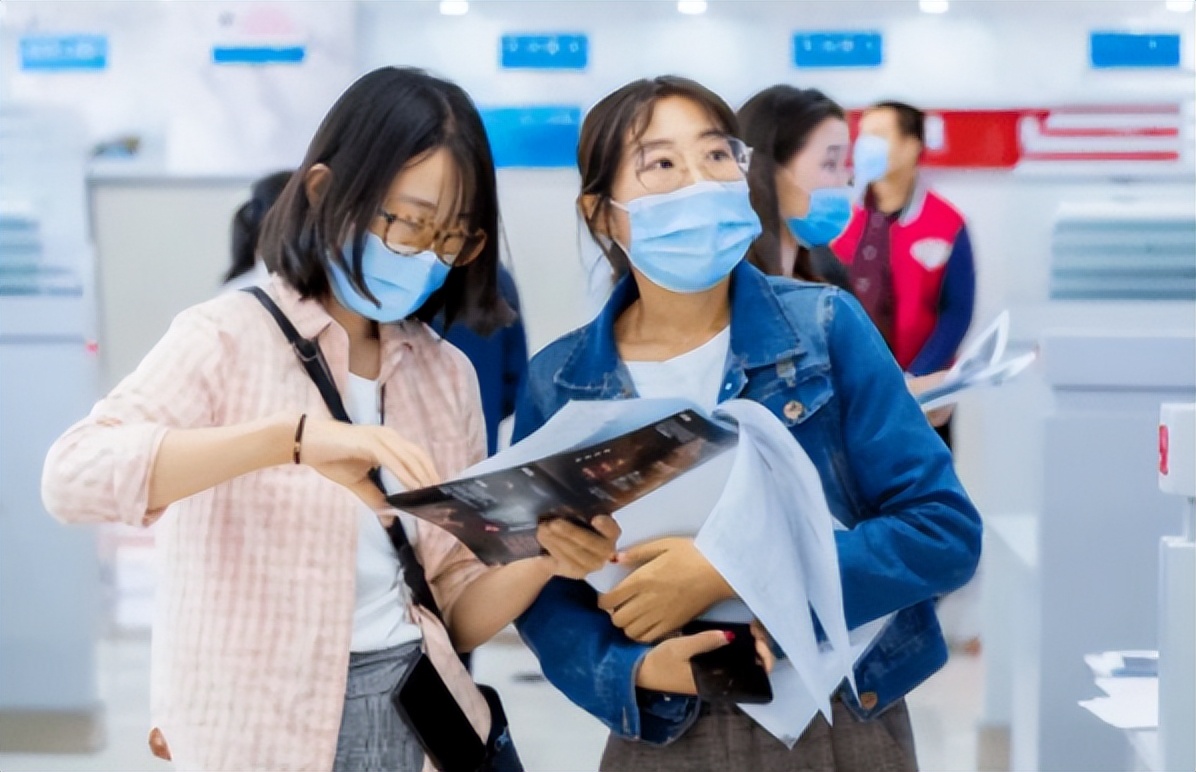 公务员工资最新消息（网传公务员将面临降薪）