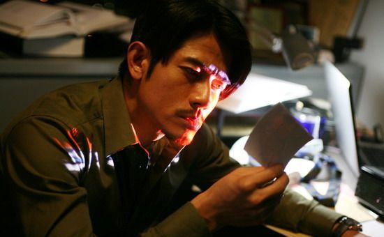 可惜了郭富城的神演技,删减30多分钟,修改结局,才得以上映