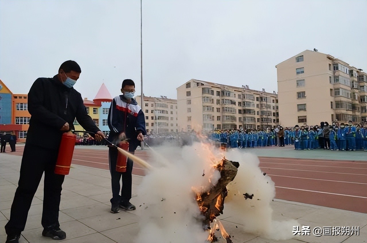 朔州市和丽中学消防演练常实践筑牢安全“防火墙”(图6)