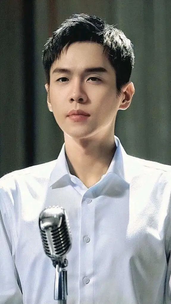 宋祖儿王一博合作？鞠婧祎内娱第一事业批？张若昀装嫩？