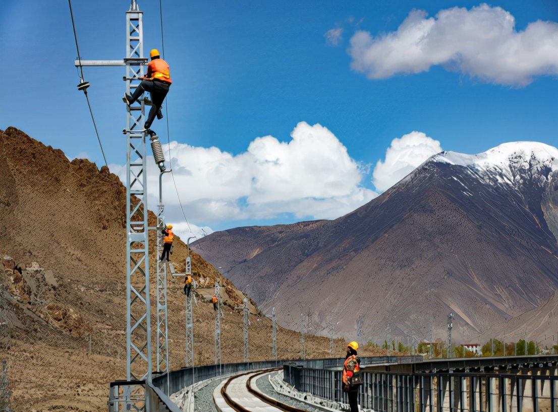 一公里花3亿,川藏铁路才修一段,为什么印度开始担忧?