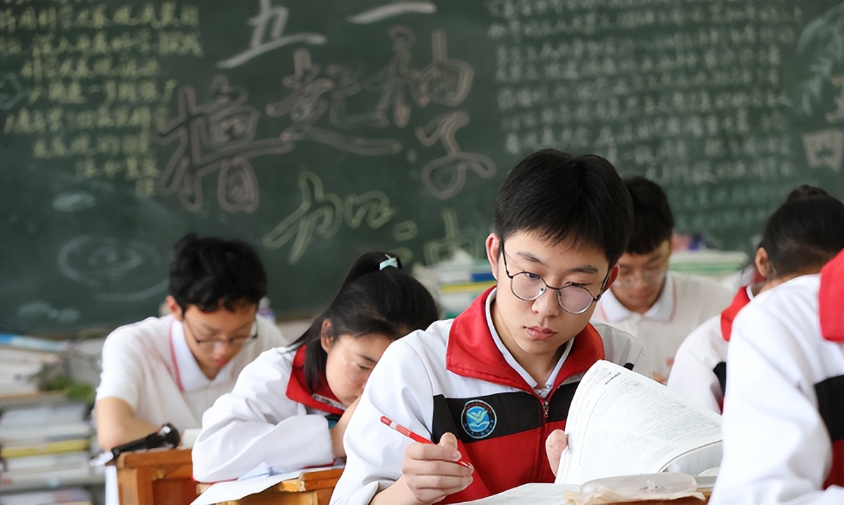 看到高考的阅卷过程，才知道这些分丢这了！高三学生一定要了解