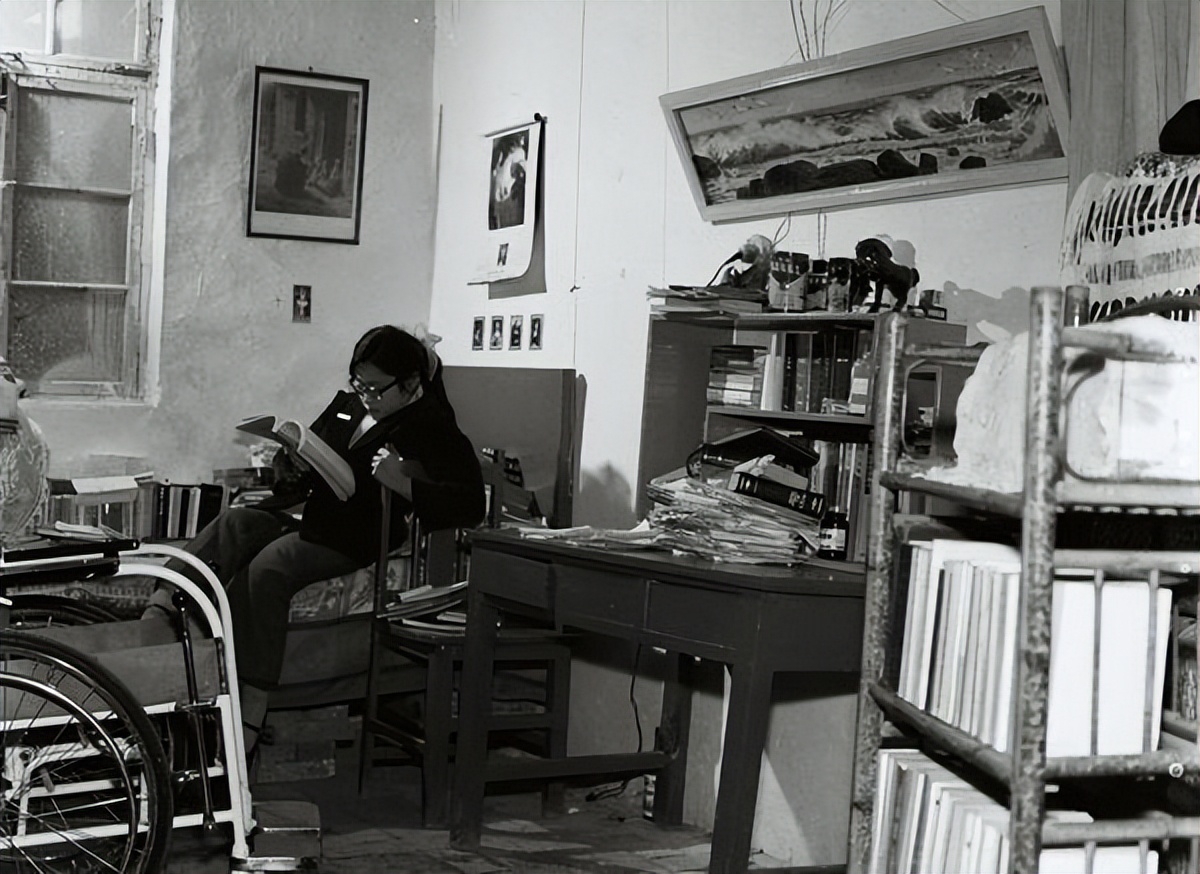 张海迪：5岁截瘫被医生断言活不过27岁！现年过六旬仍在发光发热