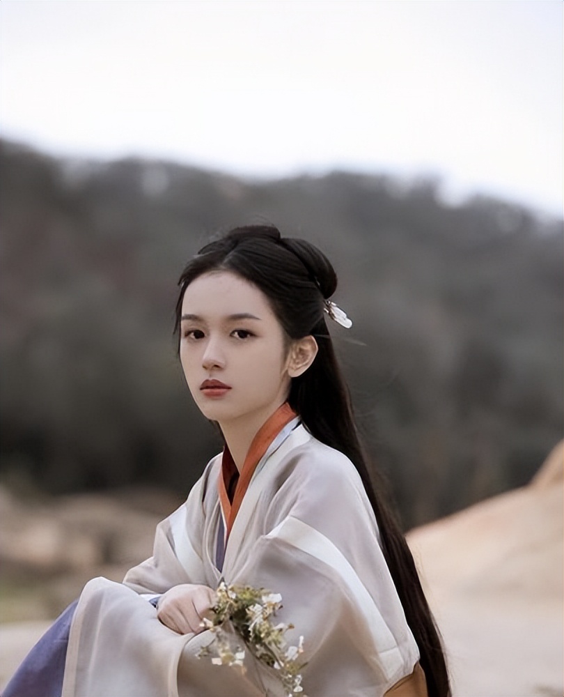 同样是演护士，把朱茵，张柏芝，赵丽颖放在一起，差别就出来了