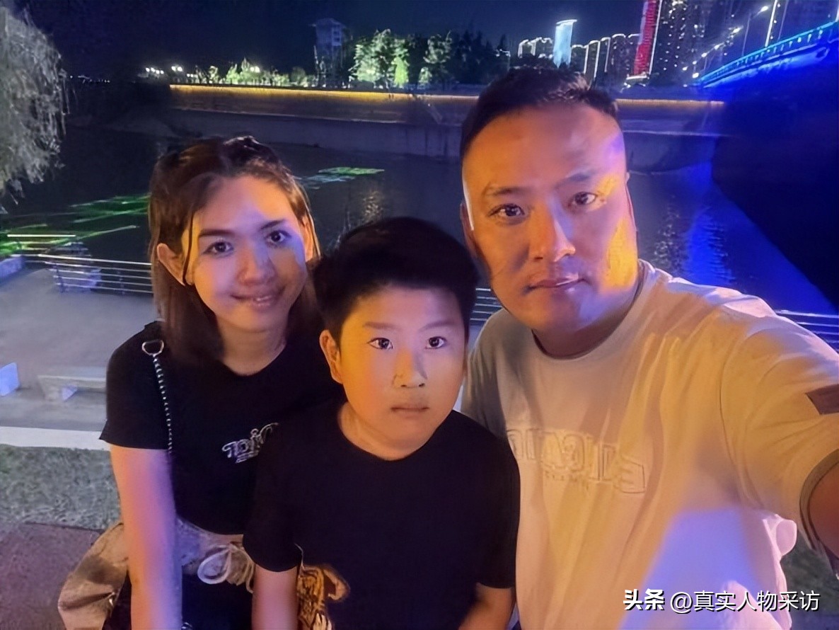 离异大叔在老挝花2万娶到小15岁美女，没代沟没文化差异，爽翻了