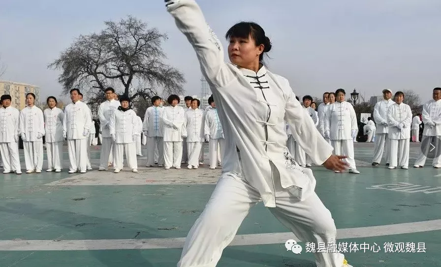 邯鄲：魏縣2021年“比擔(dān)當(dāng)·拼貢獻(xiàn)”太極拳和健身氣功比賽圓滿落幕