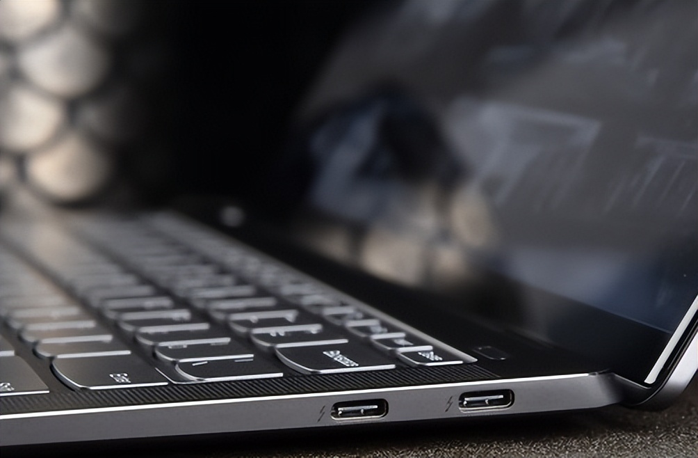 末代的轻薄机皇 2022年开箱YOGA S940顶配