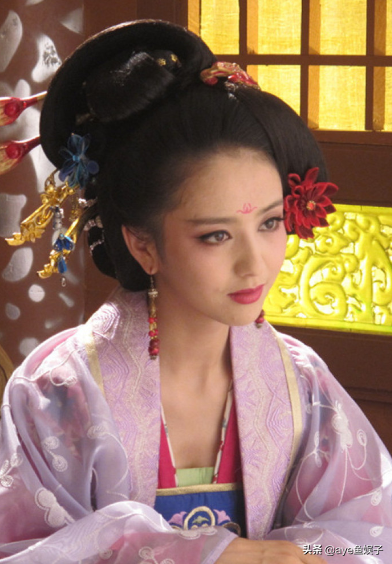 古装剧排名最美10位女演员，刘亦菲仅第6，赵丽颖第4，第1名是她