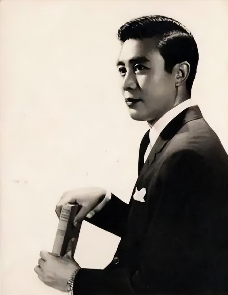 关之琳父亲关山：和儿女28年不来往，去世后前妻不参加葬礼