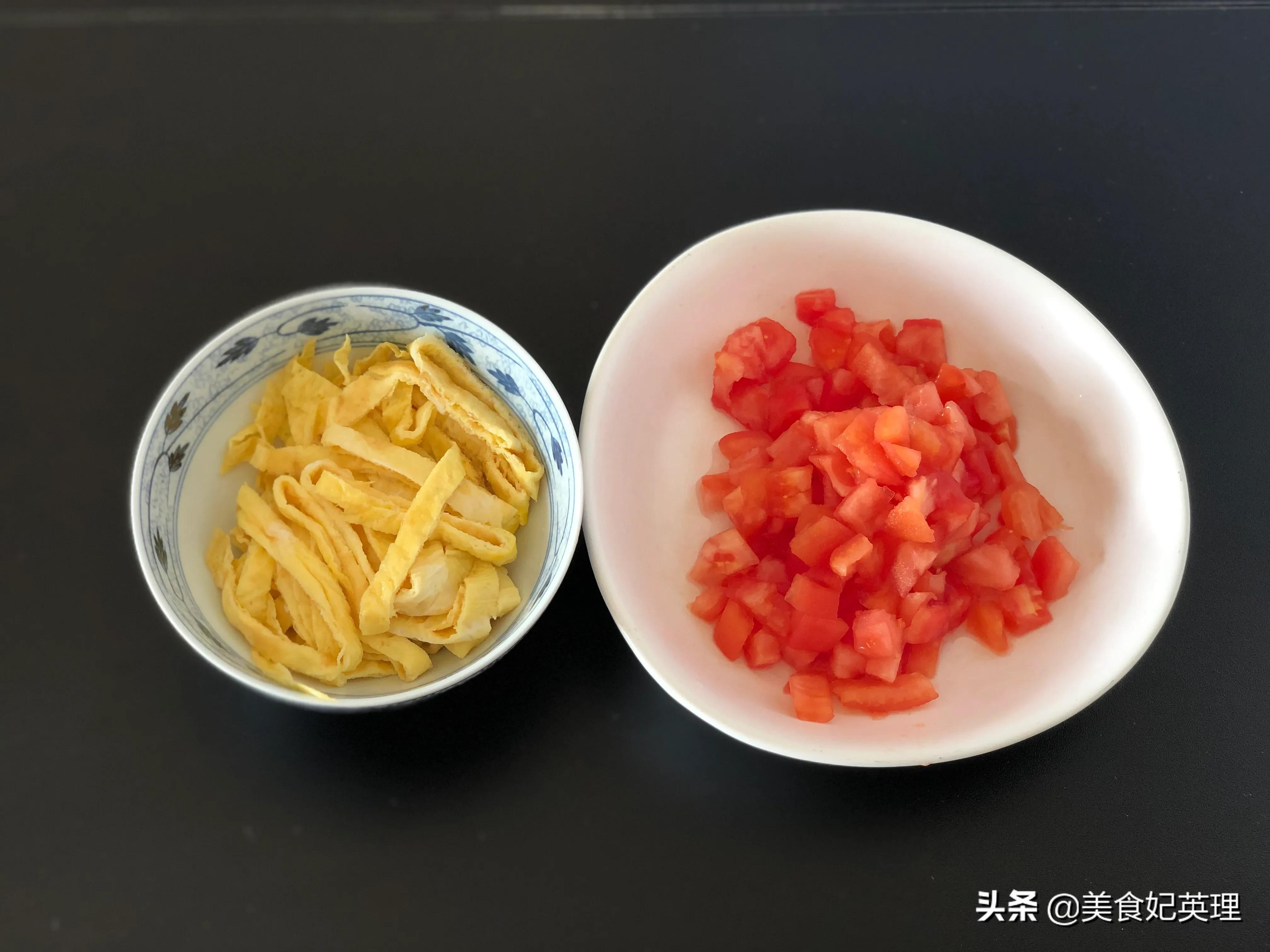冬天就给孩子做这汤！鲜虾制作无添加，番茄浓汤酸酸甜甜两碗不够