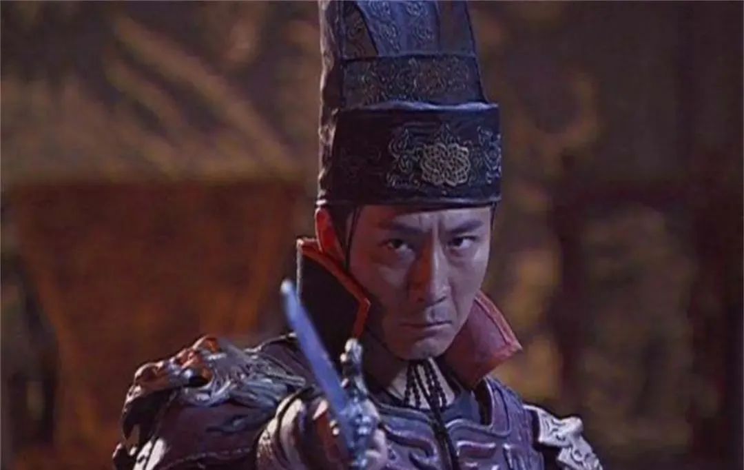 《白眉大侠》27年，10位演员境况差别巨大，男4号已成一线明星