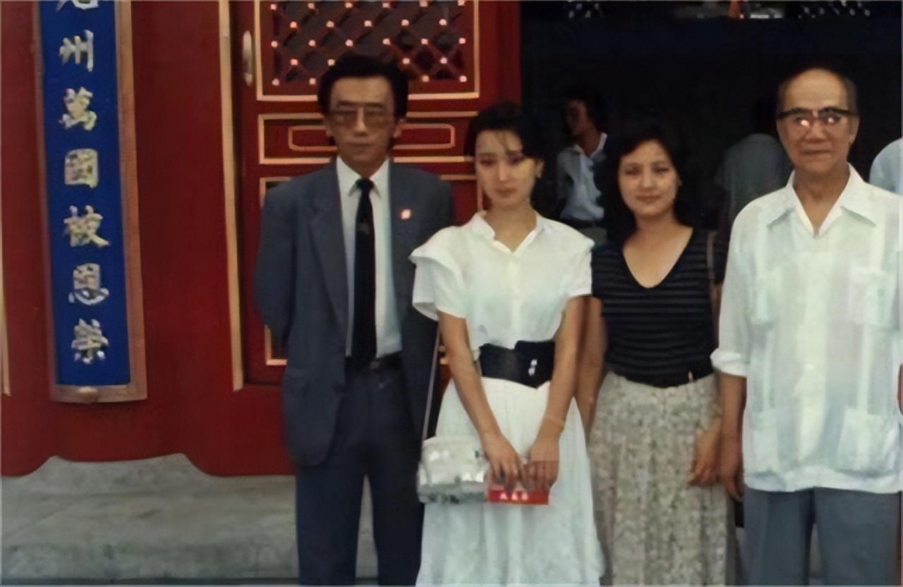 2007年，陈晓旭在完成最终心愿后病逝，去世时反复哭喊妈妈 第9张