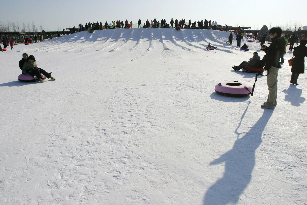 冬天就要滑雪啊！为大家奉上北京的18个宝藏滑雪场，快去打卡吧