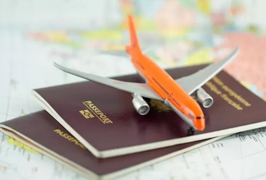 清华天之骄子移民北美，靠刷油漆悲惨过活，44岁跳桥惨烈自尽始末