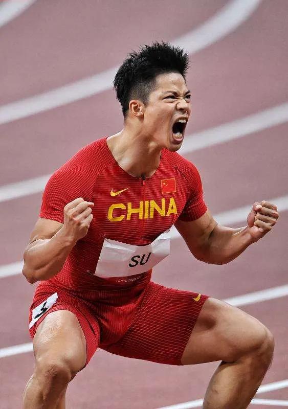苏炳添照片高清壁纸(苏炳添高清壁纸#田径#)