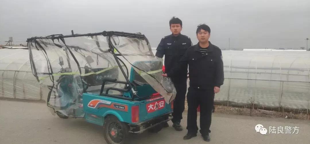 迎风雪 战严寒 群众过大年 爨警保平安