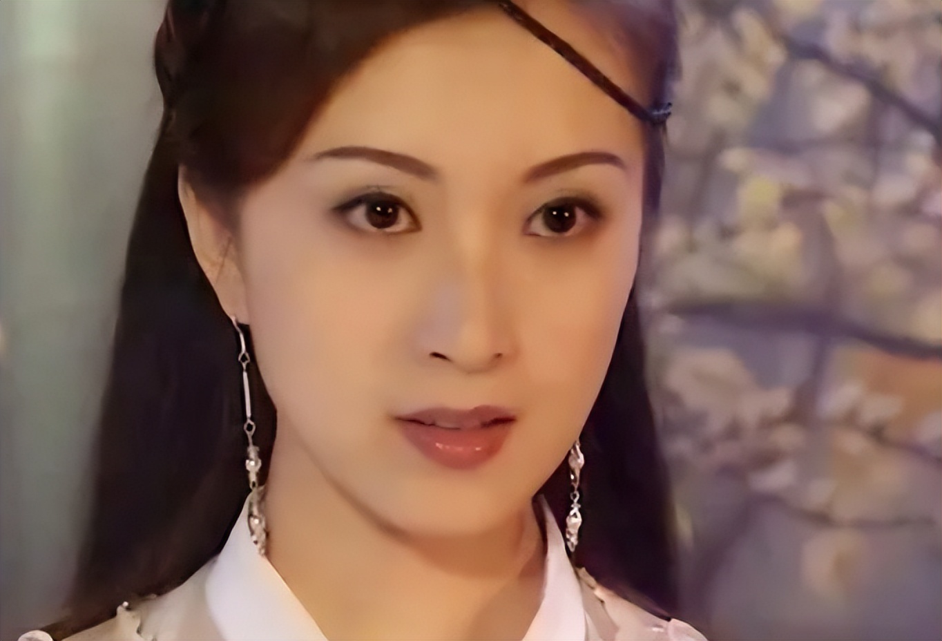 20年后再看《小李飞刀》：但凡男主丑一点，都压不住这一众美人