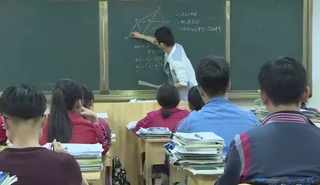 老师副业卖洗发水，家长被“薅羊毛”不敢不买，吃哑巴亏有苦难言