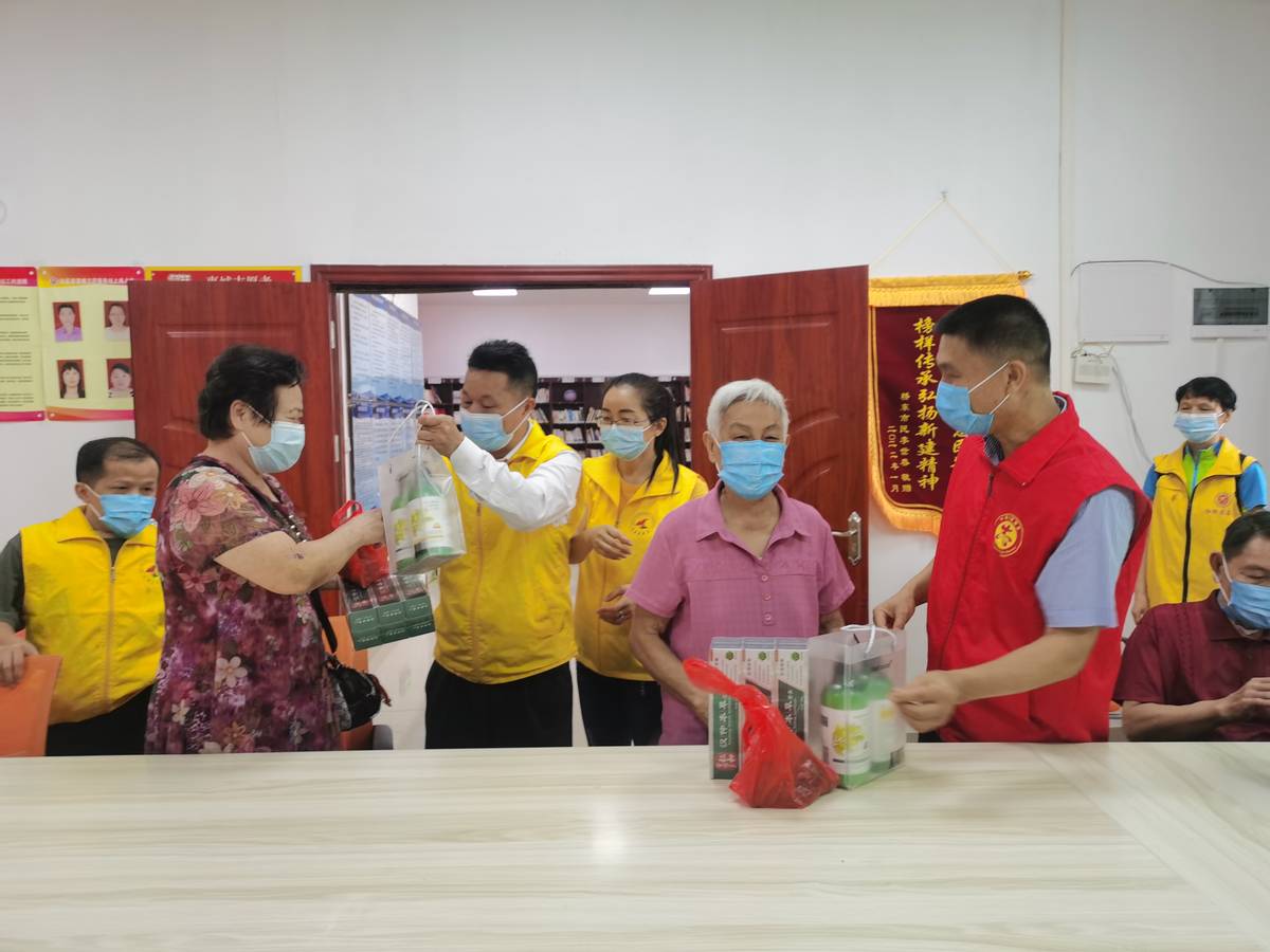广东惠州：“暖心过端午 共筑幸福城”之桥东新建社区慰问长辈